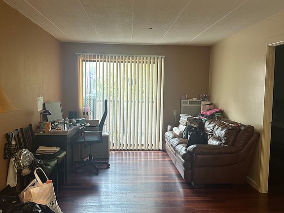 3rd image of 80 Newbury Ave APT 17