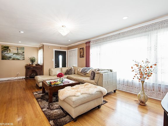 2nd image of 4811 Michigan Ave