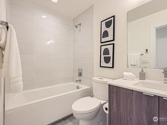 5th image of 3410 15th Avenue W #A