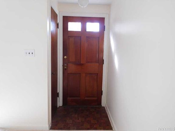3rd image of 362 Northwood Dr