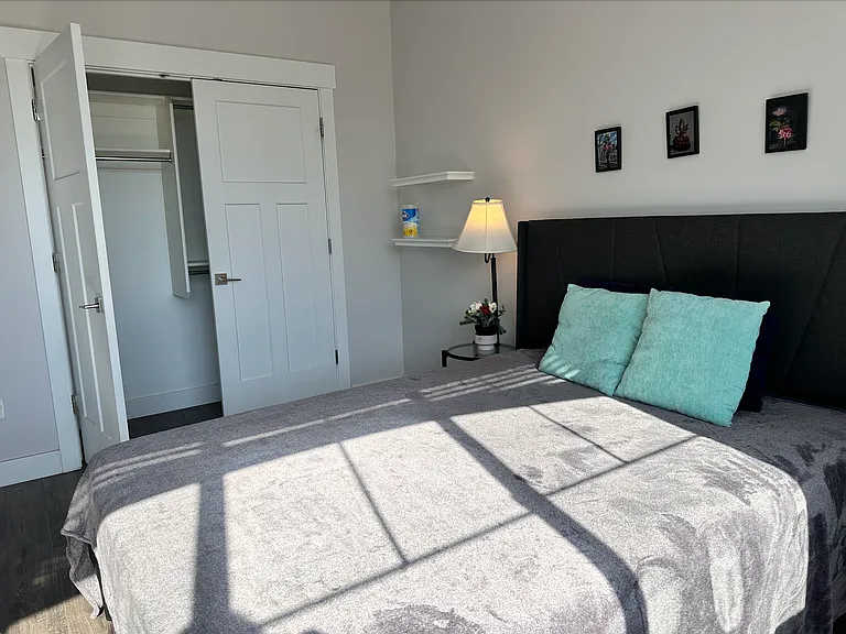 628 E Sawback Ln — Photo 12
