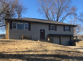 814 Magnolia Ct, Liberty, MO 64068