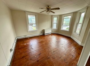29 Fiske St #2, Southbridge, MA 01550