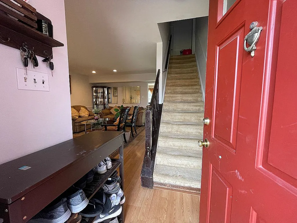 23 Ross Ct photo 1