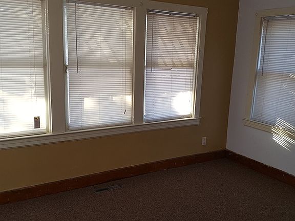 5th image of 500 Englewood Ave