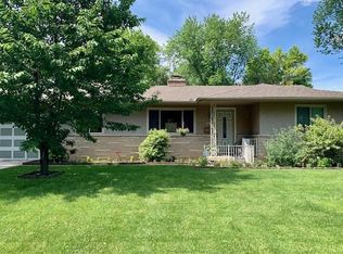 1808 Riverhill Rd, Columbus, OH 43221