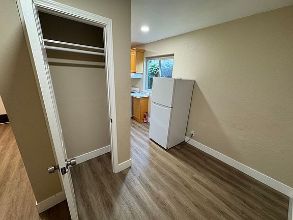 3rd image of 524D 41st St #0