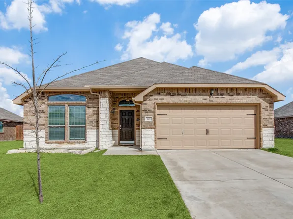 721 Long Prairie Dr, Royse City, TX 75189