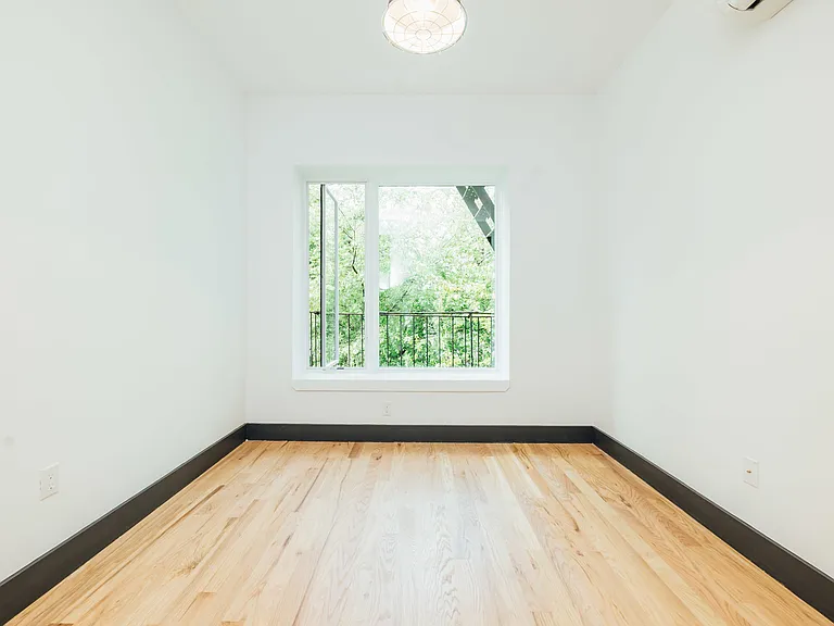 263 Irving Ave #2 — Photo 5