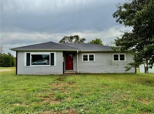 1213 W Main St, Richmond, MO 64085