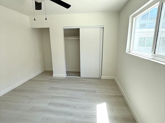 4th image of 1905 S Oxford Ave APT 6