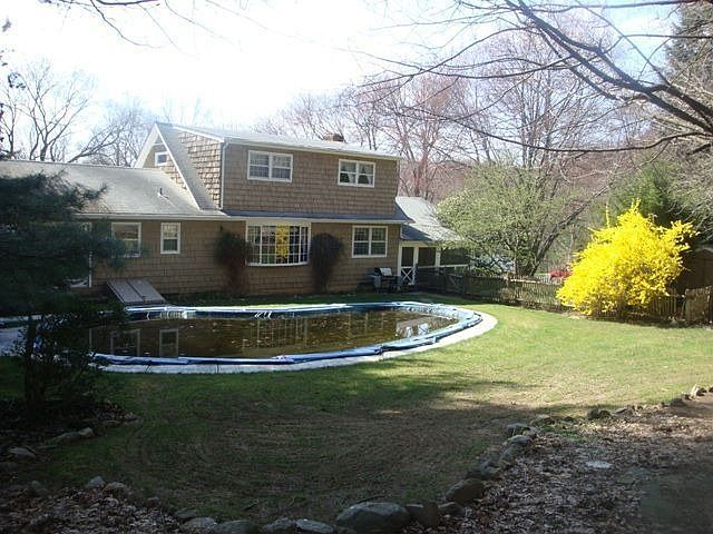 2nd image of 9 Cedar Hill Rd