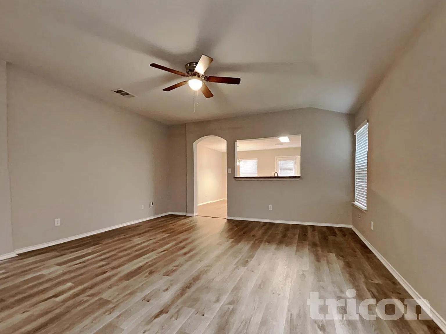 1013 Sandwell Court Seguin TX — Photo 4