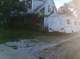 629 Royal Heights Rd, Belleville, IL 62226