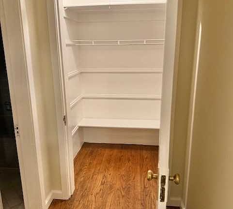 5th image of 1610 Vallejo St #1