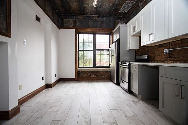 Rented by Nooklyn NYC LLC | media 8