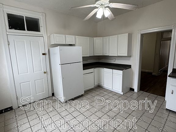 5th image of 40 E Franklin St