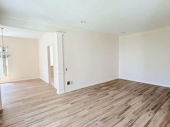 3rd image of 440 Bluebird Drive #440