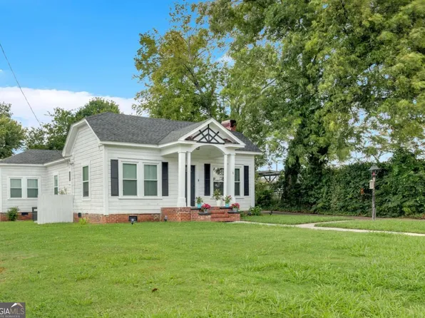 8 S Hughes St SW, Rome, GA 30165