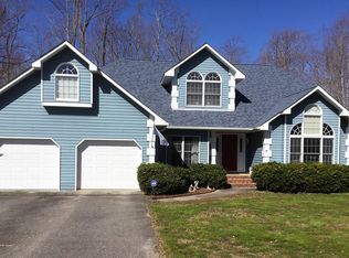 270 Bristow St, Urbanna, VA 23175