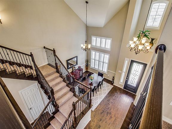 4th image of 15 Veneto Ln