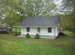 918 Kelly Rd, Forest City, NC 28043