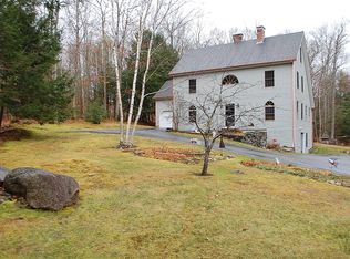 516 Blackstrap Rd, Falmouth, ME 04105