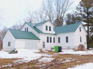 W823 Cuba Dr, Krakow, WI 54137