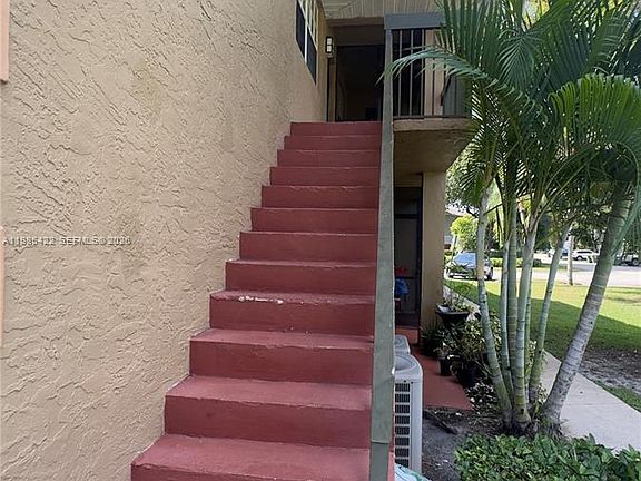 2nd image of 10480 NW 8th St #201