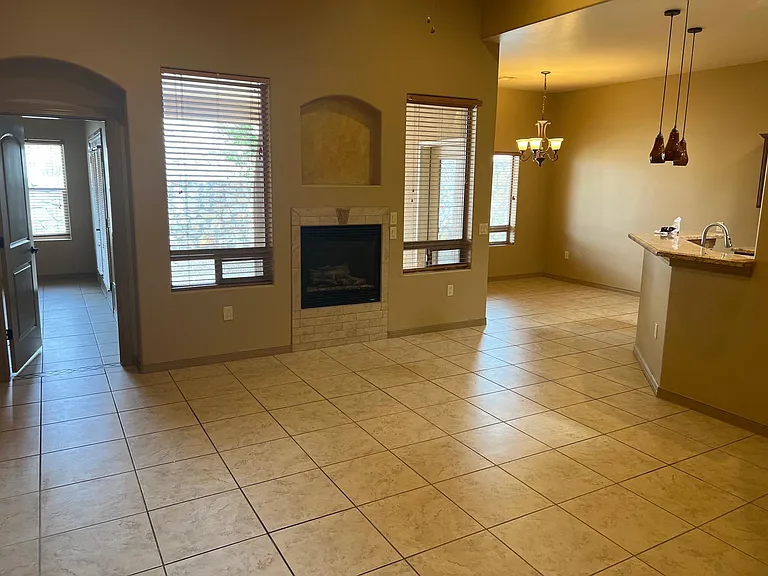 4114 Galicia Way — Photo 5