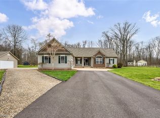 1175 Aurora Hill Dr, Aurora, OH