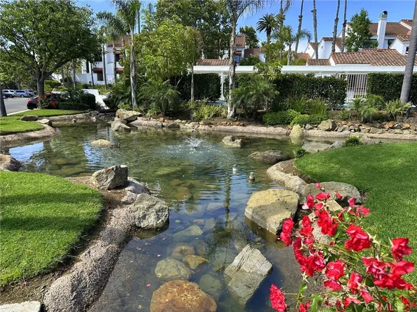 19311 Sunray Ln Unit 104, Huntington Beach, CA 92648