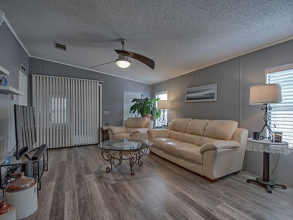 5th image of 802 Nelson Dr