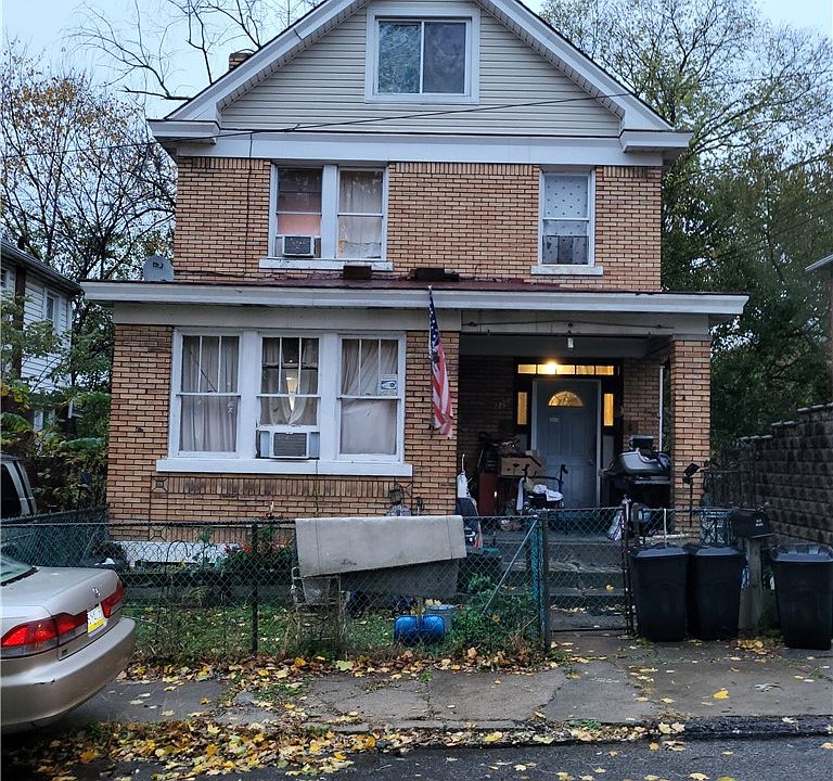 1st image of 226 Parkfield St