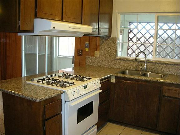 3rd image of 7307 Salazar Dr