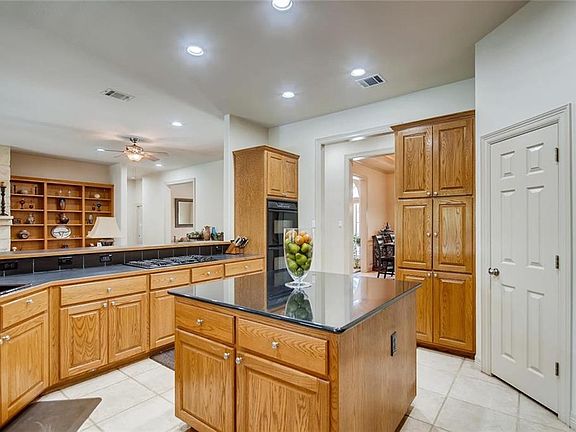 4th image of 1518 Pinehurst Ln