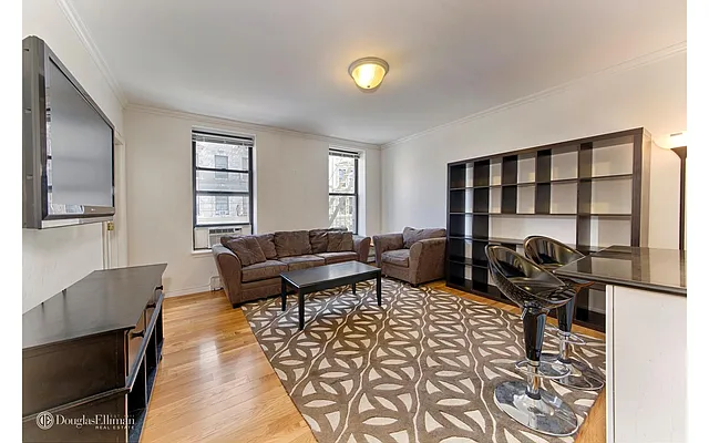 Rented by Douglas Elliman | media 15