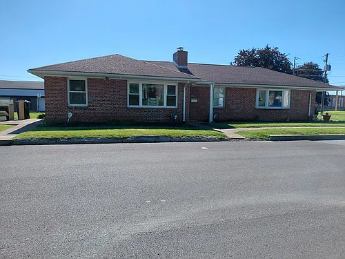 3003 Pennwood Rd Photo 1
