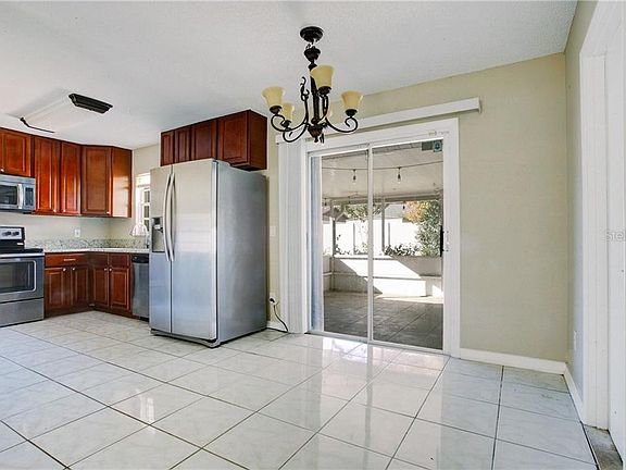 5th image of 2906 Notre Dame Dr
