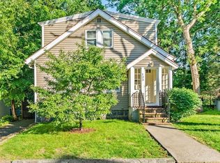 133 Beechwood Rd, Braintree, MA 02184