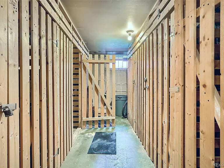 955 N Washington St #7 — Photo 27