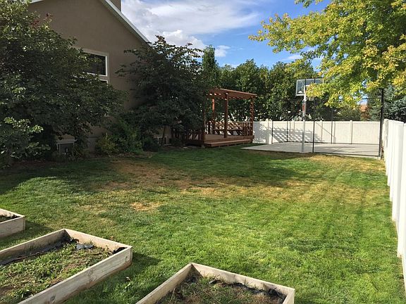 3rd image of 4944 W Cindy Ln