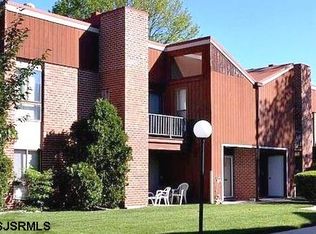11 Shore Rd APT 2E, Somers Point, NJ 08244
