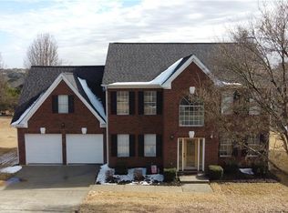 12558 Lakeside Pkwy, Fayetteville, GA 30215