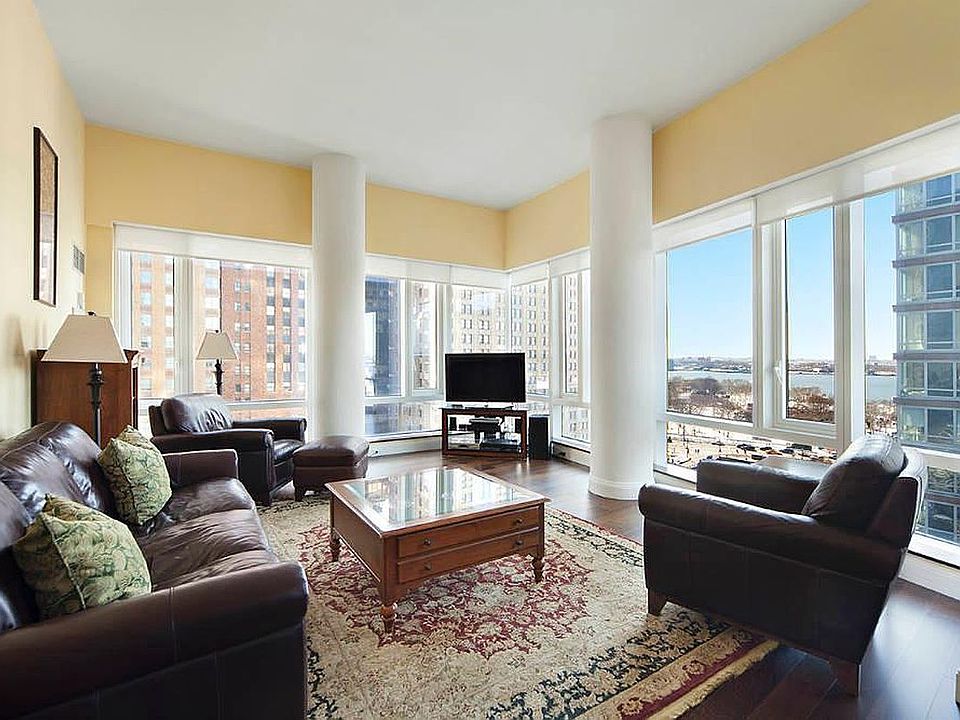 1st image of 70 Little St W #11M