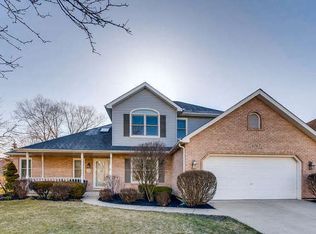 678 Inverness Dr, Aurora, IL 60504