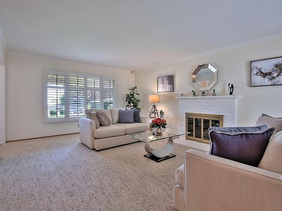 2nd image of 1137 Lassen Dr