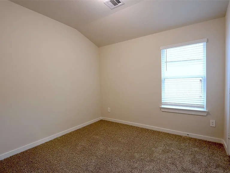 6686 Lahna Oak Dr — Photo 13