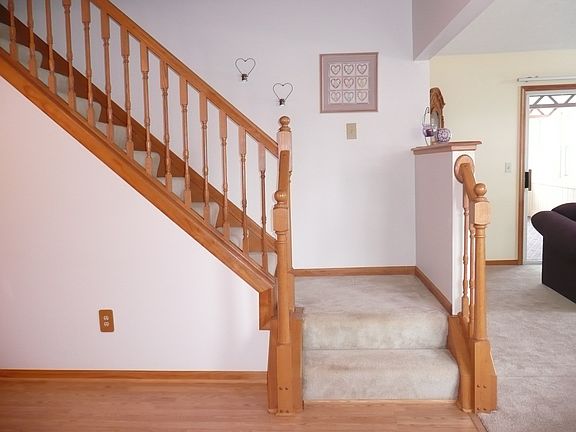 4th image of 542 Brickstone Dr