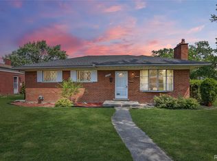 13265 Geoffry Dr, Warren, MI 48088